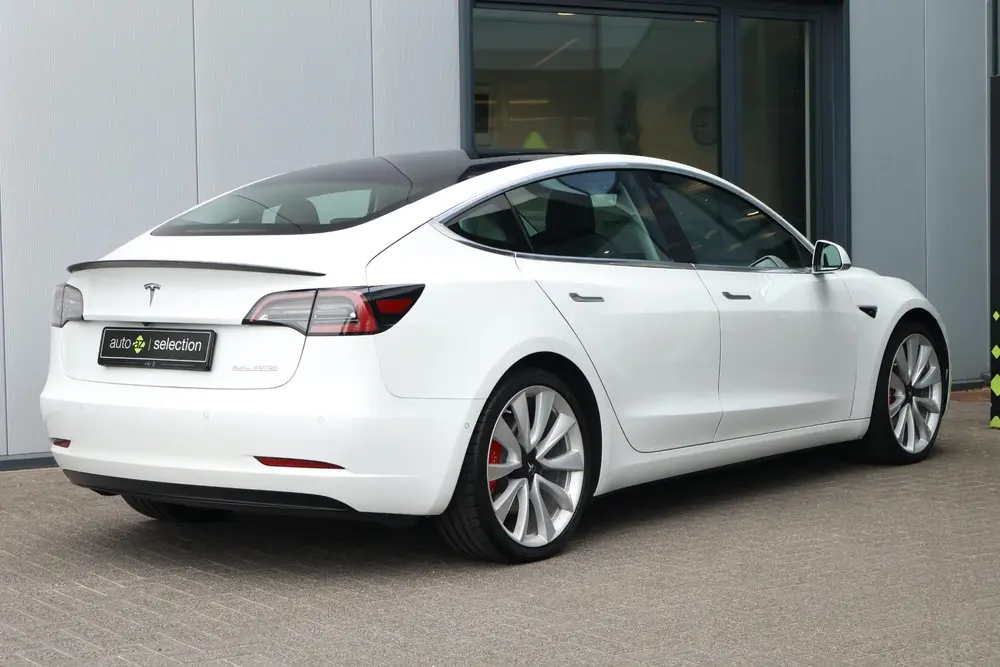 Tesla Model 3 Performance AWD 75 kWh / SoH 87,6% / Panoramad uit 2019, foto 8