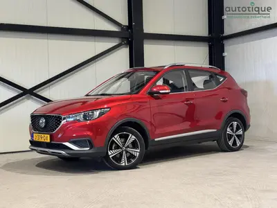 MG ZS EV Luxury 45 kWh | leder | panorama | navi | uit 2020