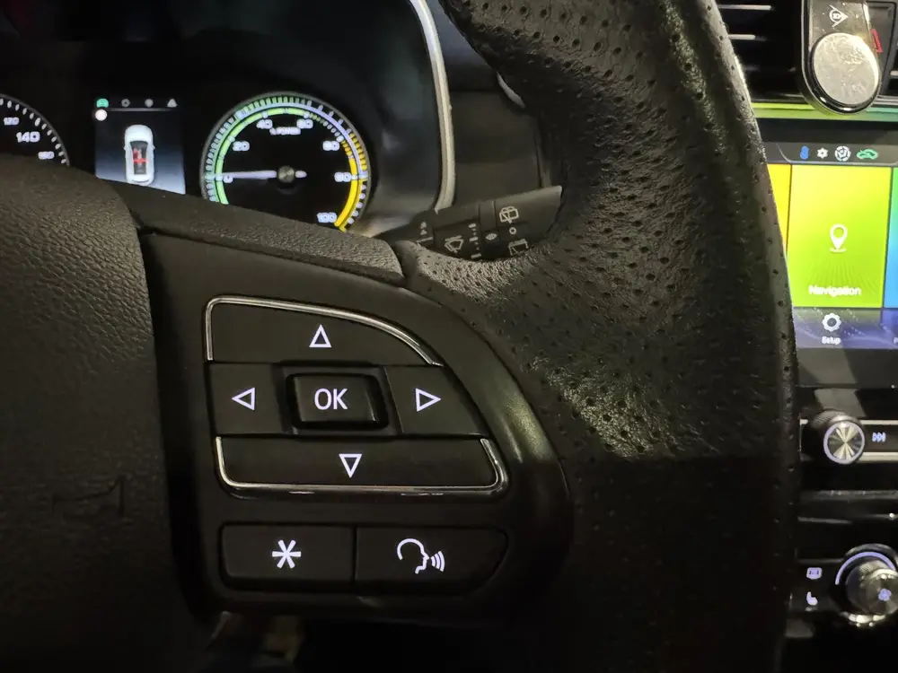MG ZS EV Luxury 45 kWh | leder | panorama | navi | uit 2020, foto 12