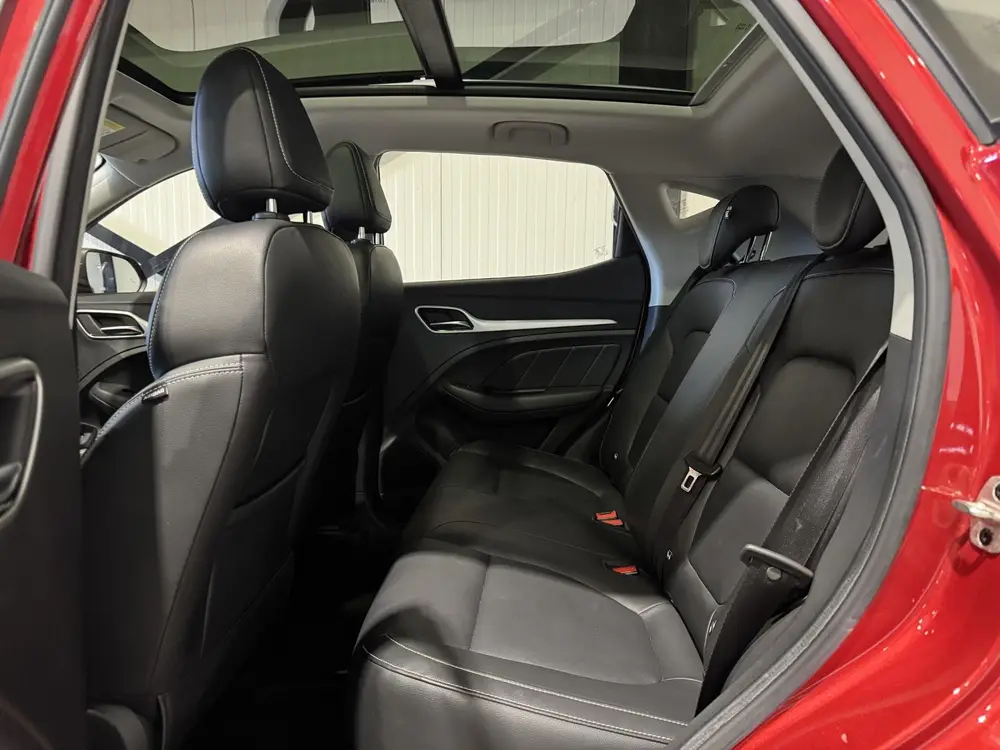 MG ZS EV Luxury 45 kWh | leder | panorama | navi | uit 2020, foto 9