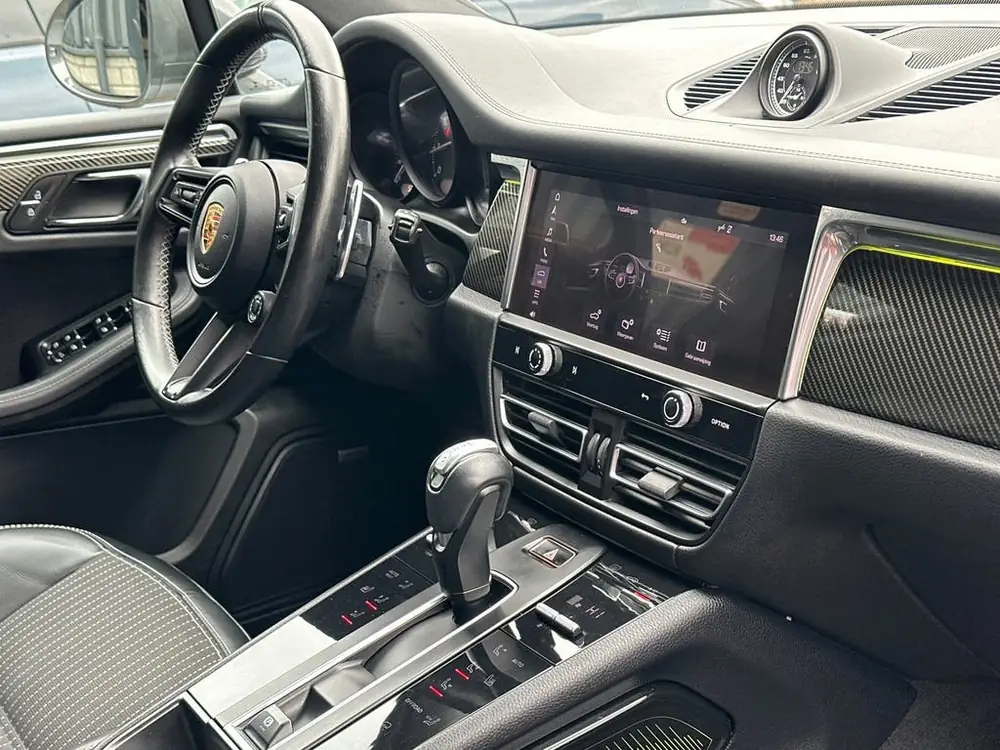 Porsche Macan 2.0 T Panoramadak Luchtvering Bose Camera Ambi uit 2022, foto 2