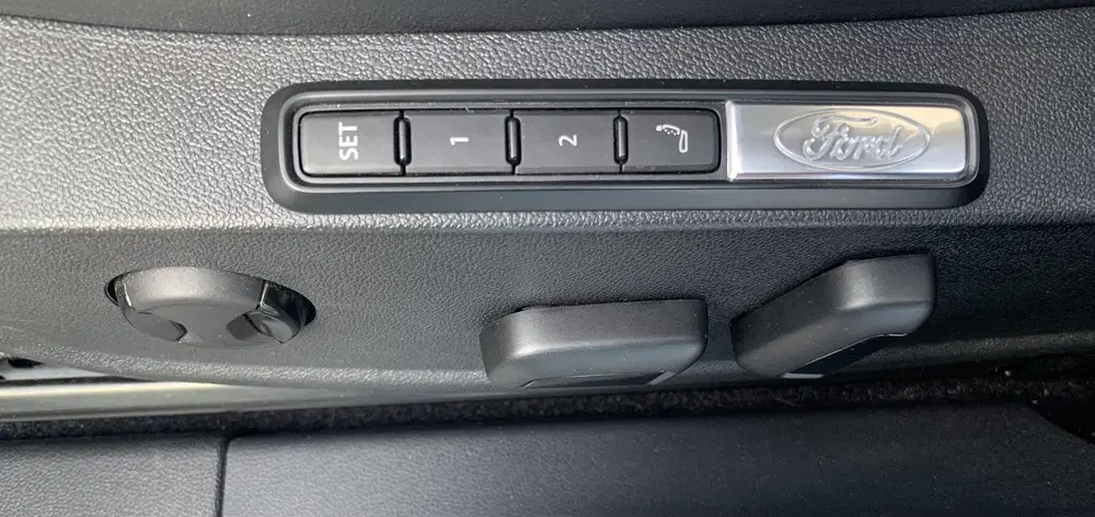 Ford Explorer Premium Extended Range AWD 79 kWh 340pk uit 2025, foto 15