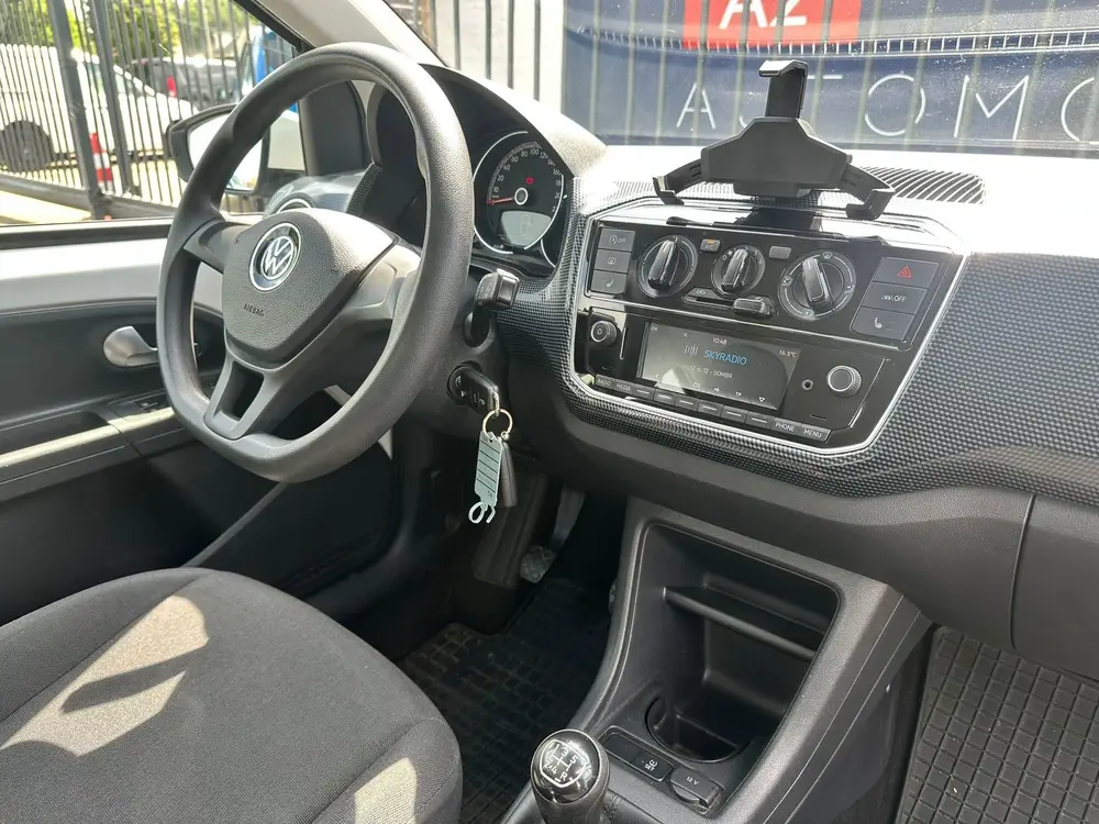 Volkswagen UP! 1.0 / AIRCO / STOELVERWARMING / CAMERA / CRUI uit 2021, foto 11