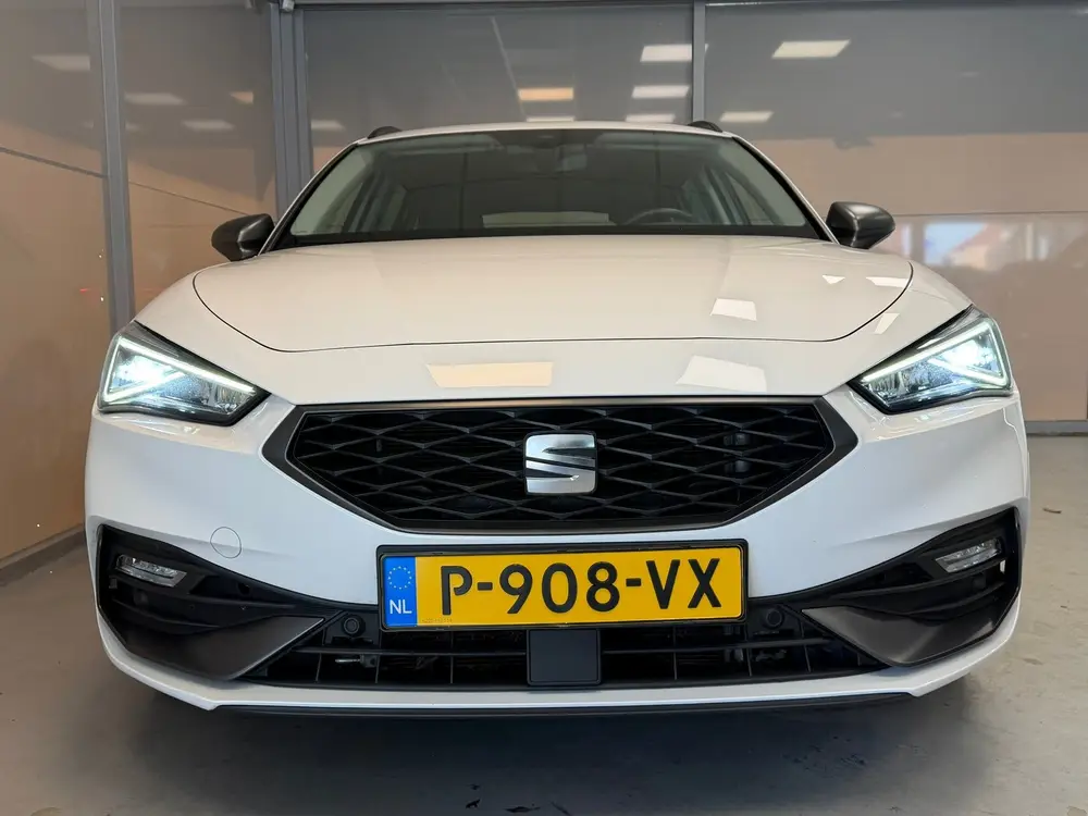 SEAT Leon 1.4 TSI eHybrid PHEV FR Business Inte uit 2021, foto 3