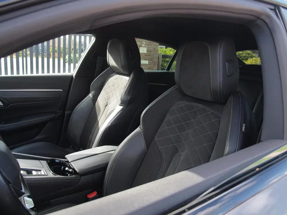 Peugeot 508 1.6 HYbrid Peugeot Sport Engineered uit 2021, foto 15