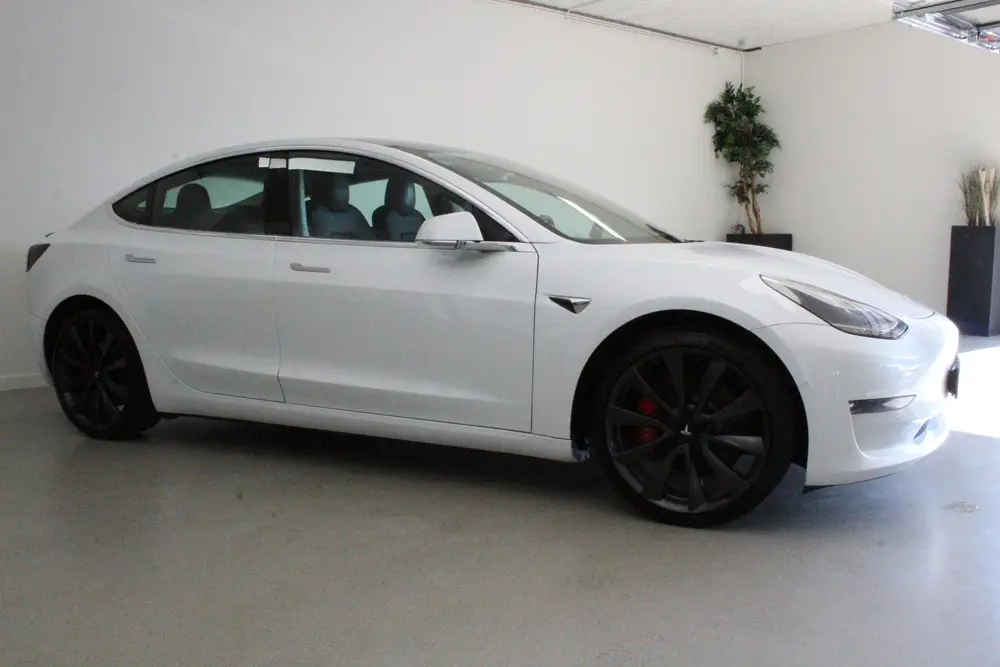 Tesla Model 3 Performance AWD 75 kWh | 463PK | PANO | NL-AUT uit 2019, foto 2