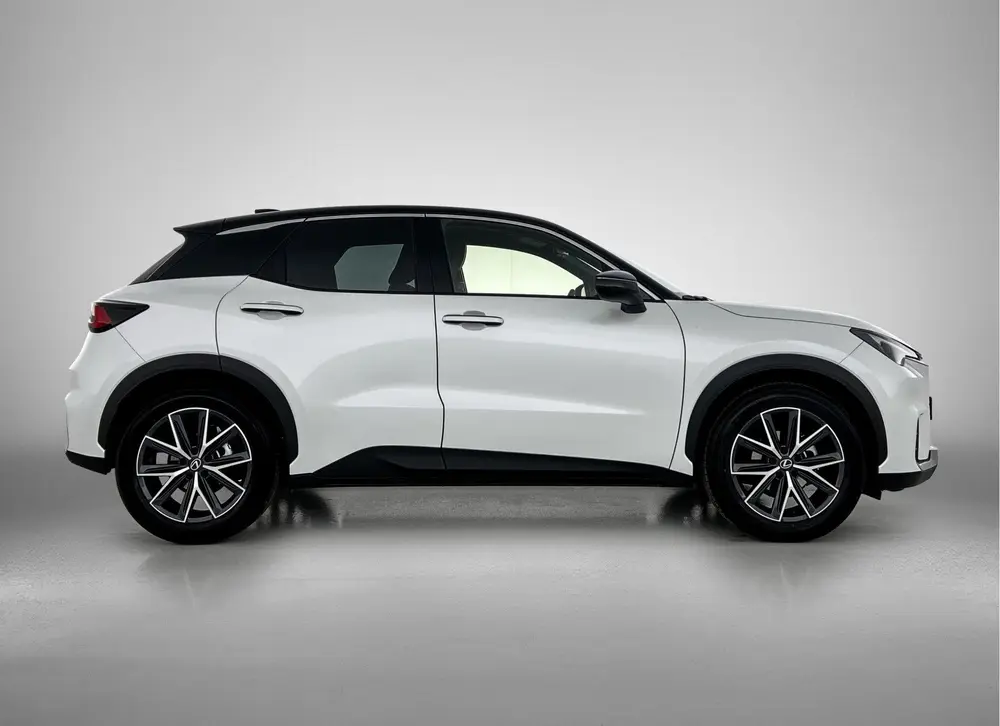 Lexus LBX 1.5 Hybrid Emotion Tech Pack (bj 2025 uit 2025, foto 12