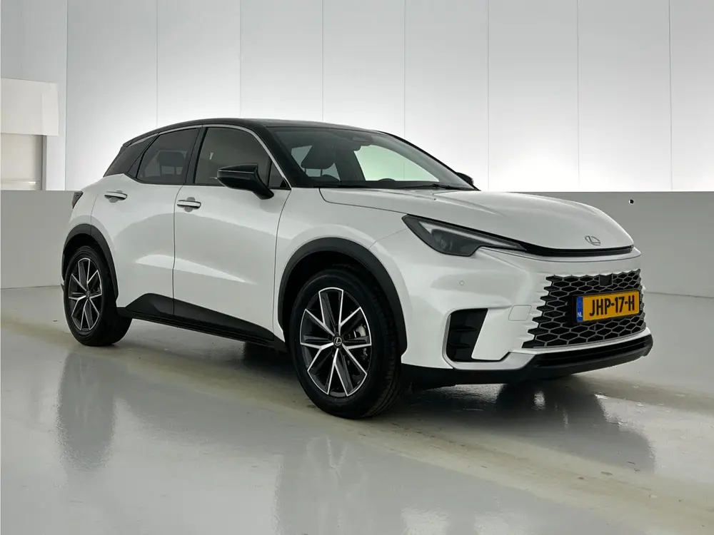 Lexus LBX 1.5 Hybrid Emotion Tech Pack (bj 2025 uit 2025, foto 13