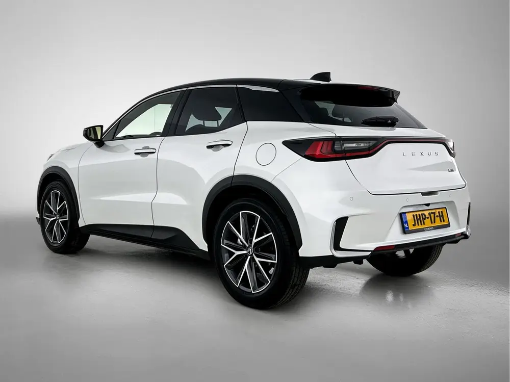 Lexus LBX 1.5 Hybrid Emotion Tech Pack (bj 2025 uit 2025, foto 14