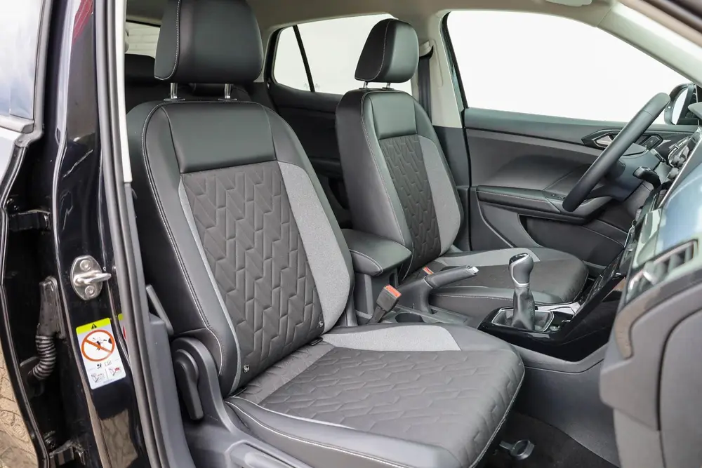 Volkswagen T-Cross 1.0 TSI 95pk Life Edition | Navigatie | A uit 2025, foto 13