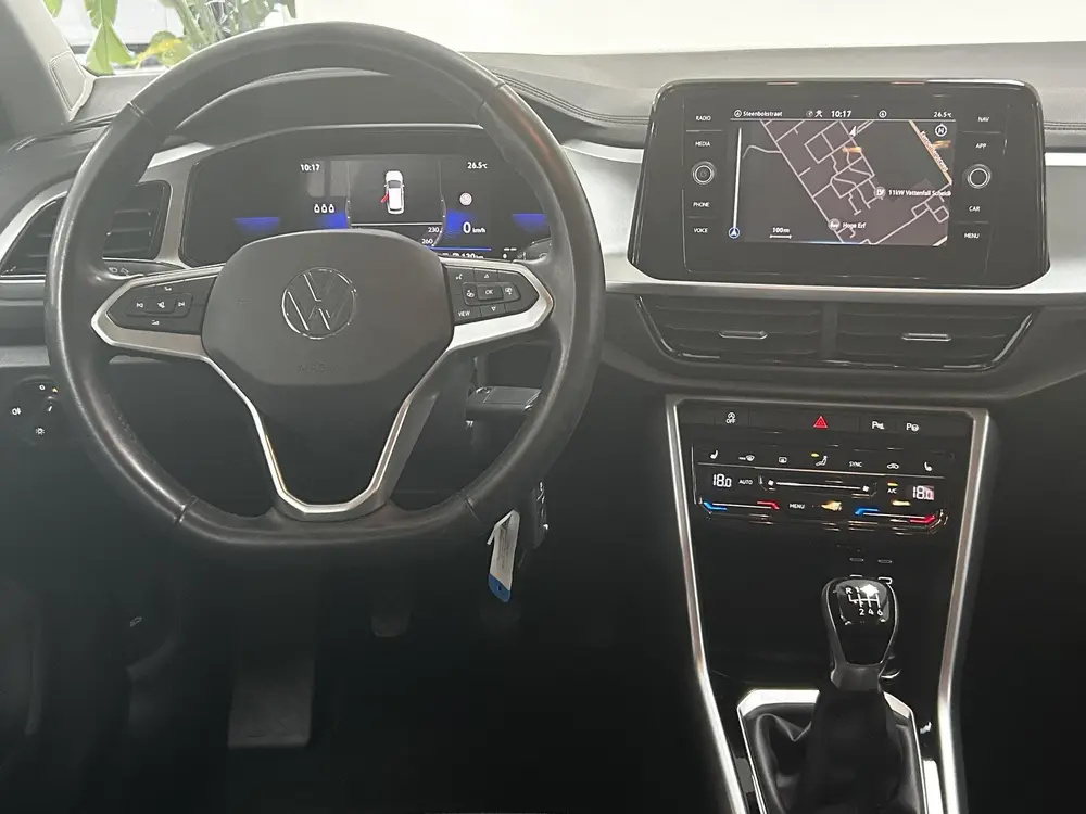 Volkswagen T-Roc 1.0 TSI Life | NAVIGATIE | PARKEERSENSOREN uit 2022, foto 3