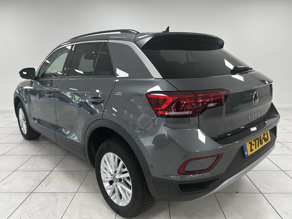 Volkswagen T-Roc 1.0 TSI Life | NAVIGATIE | PARKEERSENSOREN uit 2022, foto 6