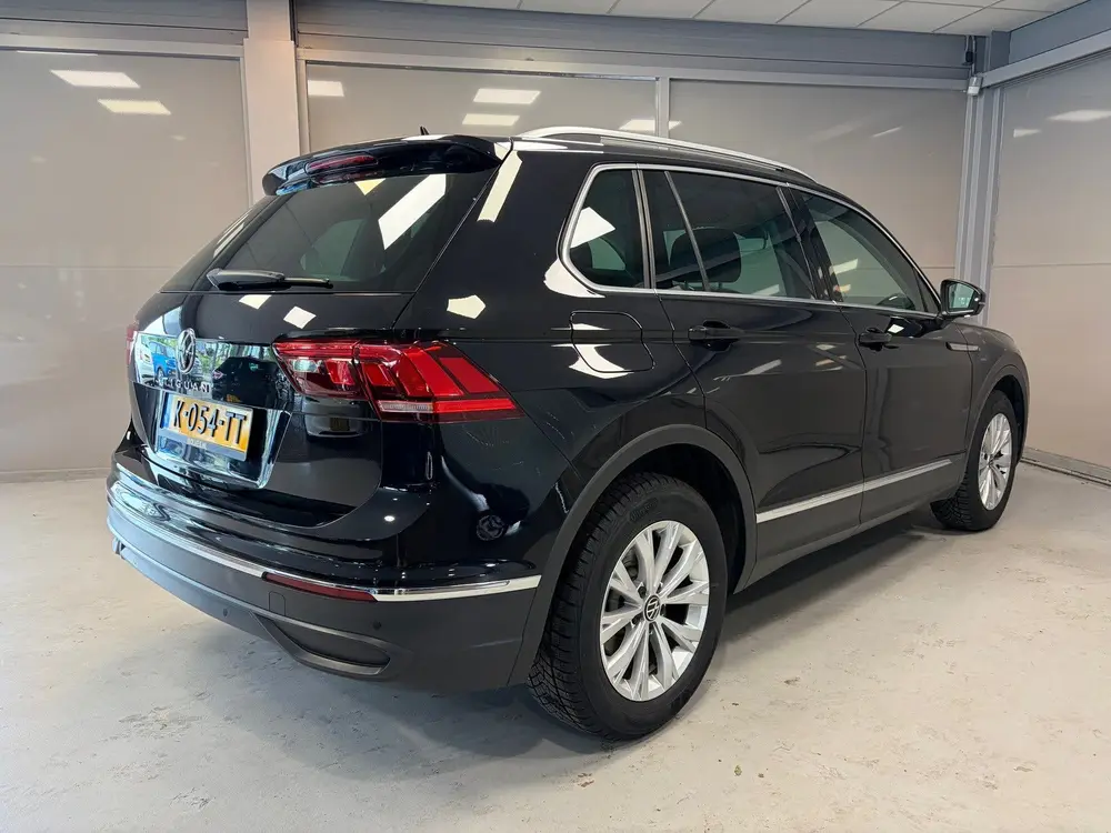 Volkswagen Tiguan Life Business 1.5 TSi | LED | Navigatie | uit 2021, foto 3