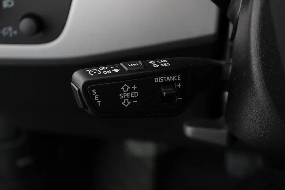 Audi A4 40 TFSI 204 pk S-tronic S Line Plus Naviga uit 2022, foto 15