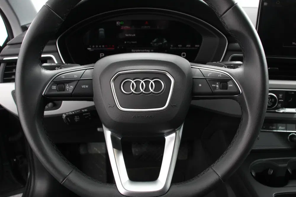 Audi A4 40 TFSI 204 pk S-tronic S Line Plus Naviga uit 2022, foto 17