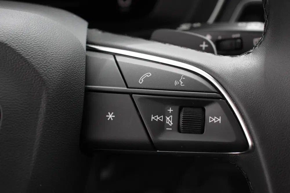 Audi A4 40 TFSI 204 pk S-tronic S Line Plus Naviga uit 2022, foto 18