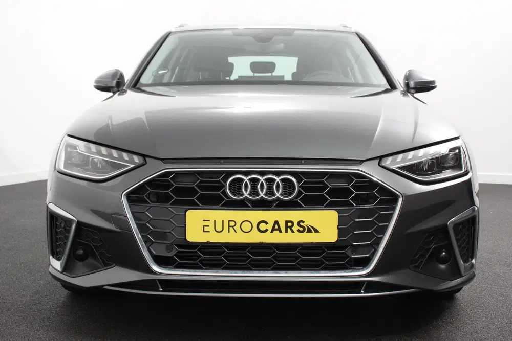 Audi A4 40 TFSI 204 pk S-tronic S Line Plus Naviga uit 2022, foto 4