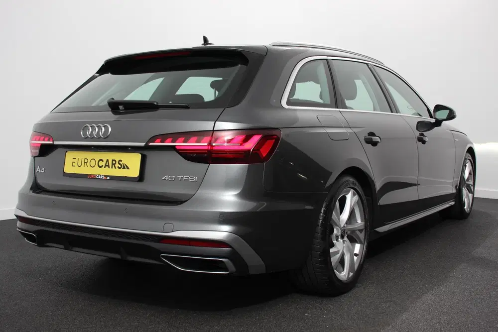 Audi A4 40 TFSI 204 pk S-tronic S Line Plus Naviga uit 2022, foto 6