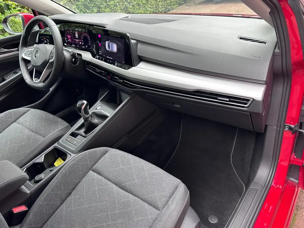 Volkswagen Golf 1.0 TSI Life uit 2020, foto 20