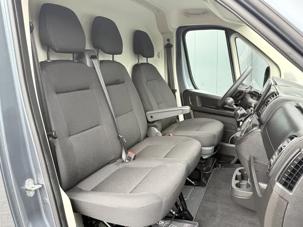 Opel Movano 2.2D 120 PK uit 2024, foto 6