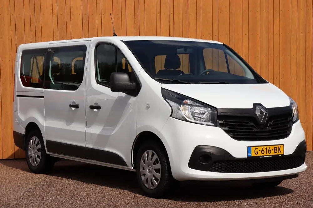 Renault Trafic 1.6 dCi 88kw Zen 9-persoons 14386 uit 2019, foto 2