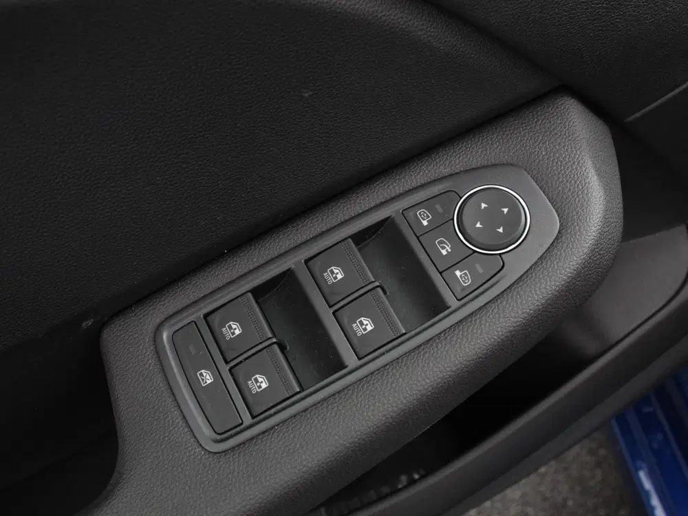 Mitsubishi Colt 1.6 HEV Automaat Intense DEMO Navigatie Ap uit 2025, foto 12