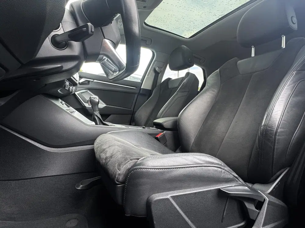 Audi Q3 35 TFSI S Line Pano ACC Trekhaak 1 Jaar ga uit 2020, foto 13