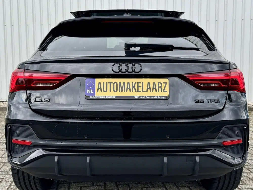 Audi Q3 35 TFSI S Line Pano ACC Trekhaak 1 Jaar ga uit 2020, foto 3