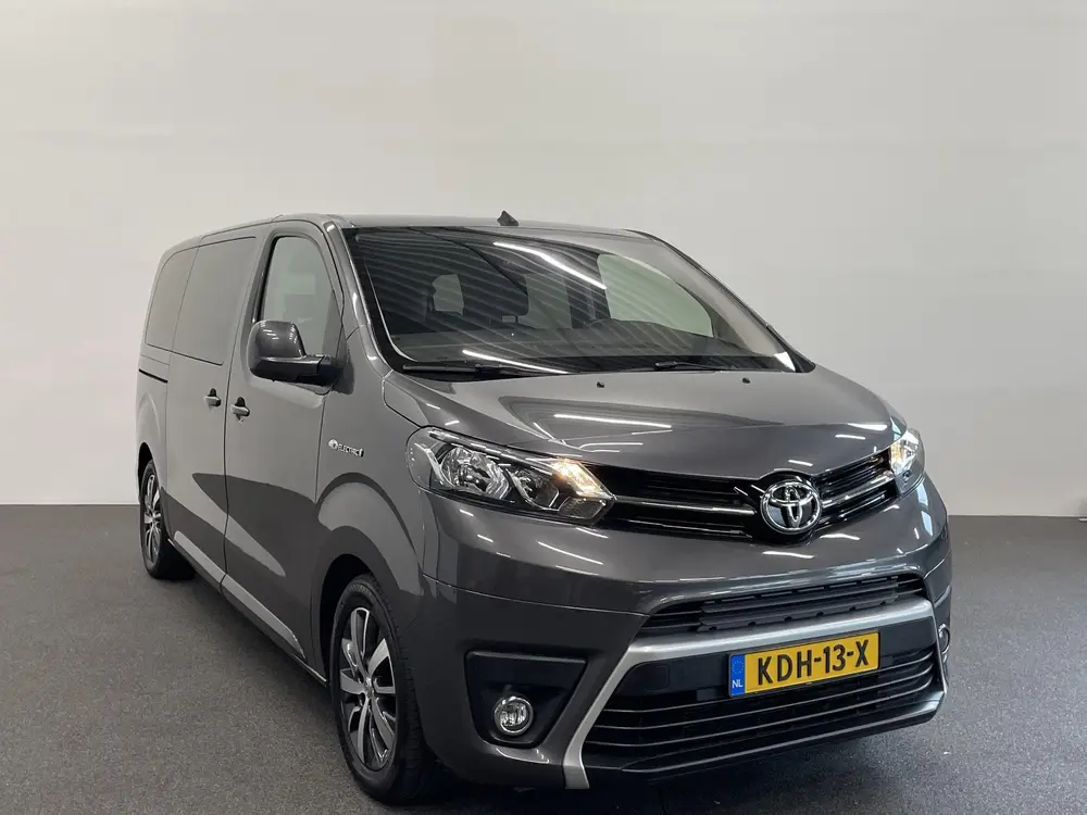 Toyota Proace Luxury L2 8persoons PERSONENBUS uit 2022, foto 3