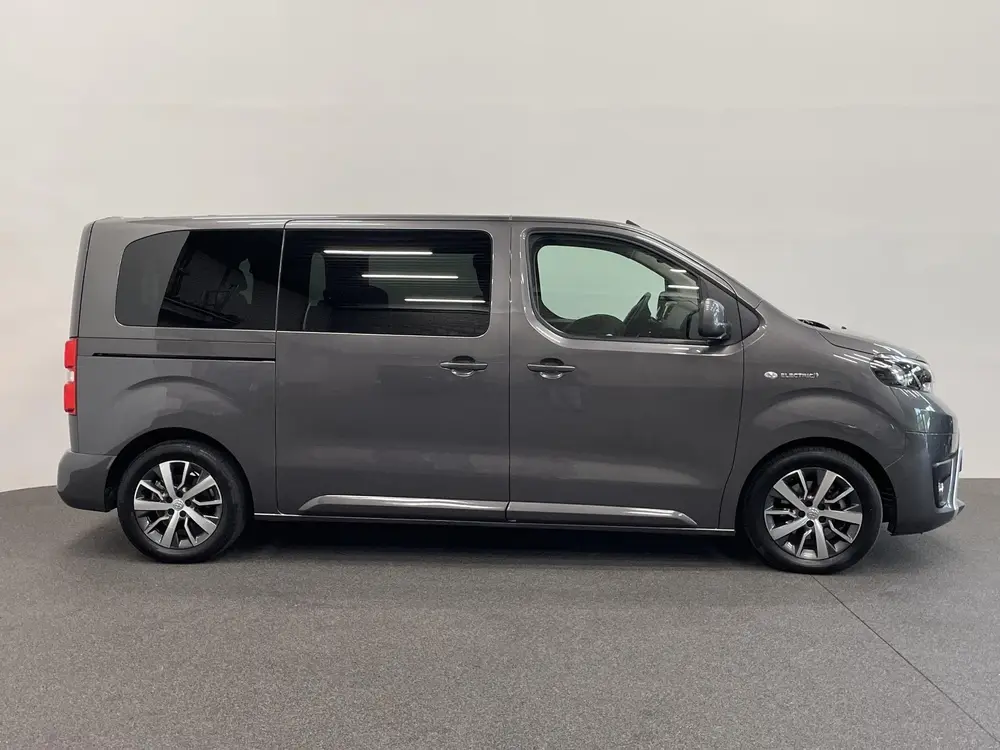 Toyota Proace Luxury L2 8persoons PERSONENBUS uit 2022, foto 5