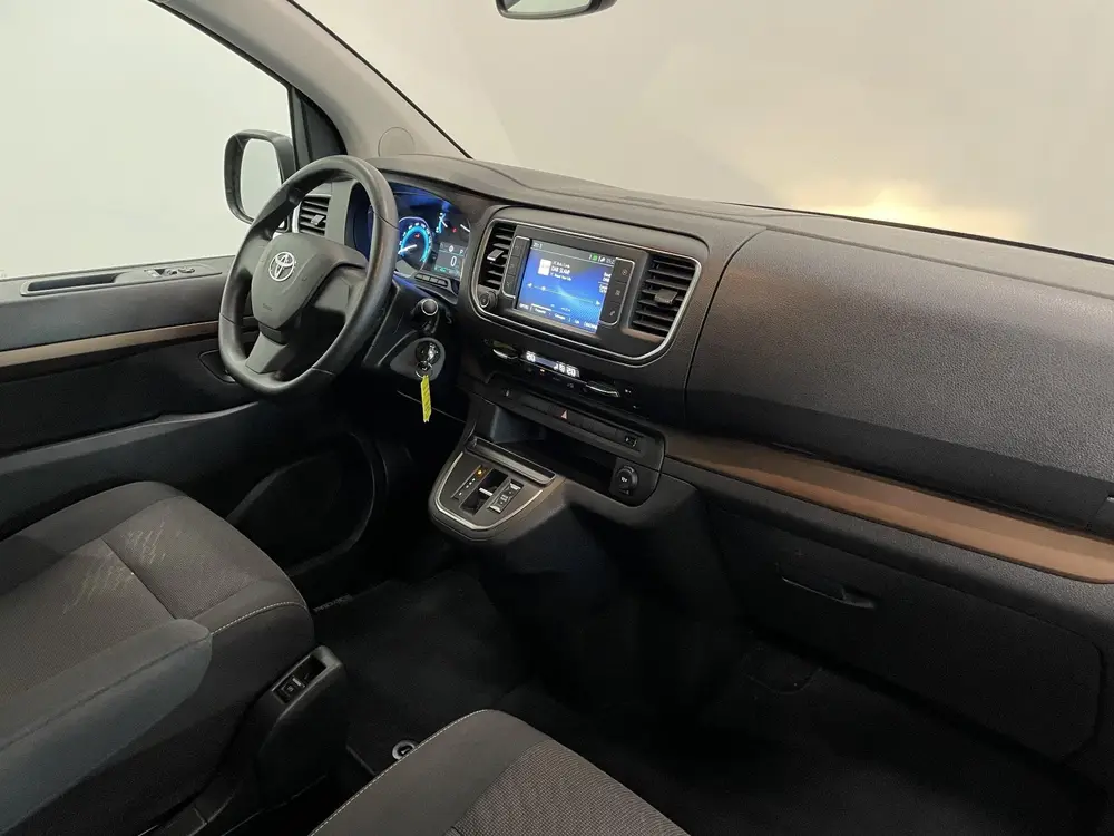 Toyota Proace Luxury L2 8persoons PERSONENBUS uit 2022, foto 9