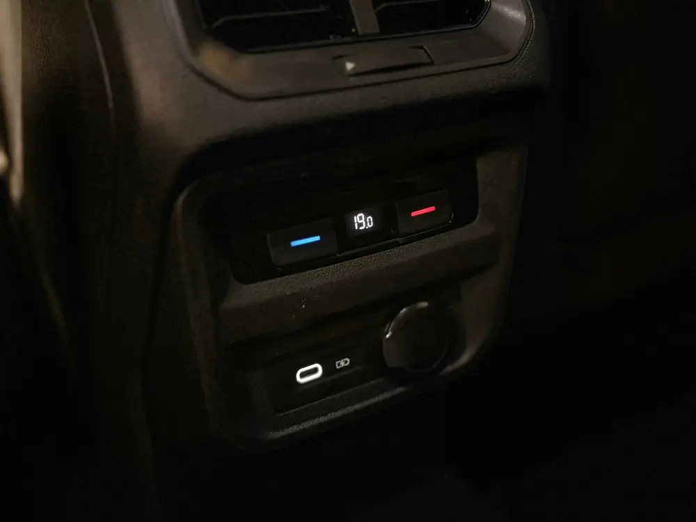 Volkswagen Tiguan 1.5 TSI Life Business | LED | ELEKTR. ACHT uit 2021, foto 13