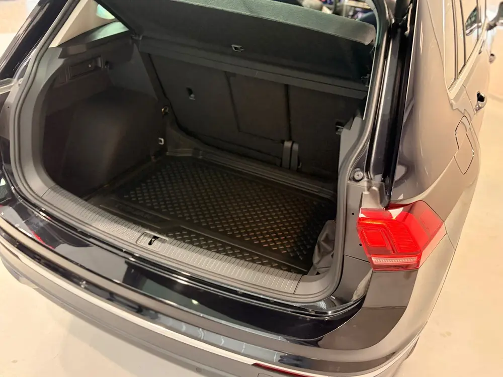 Volkswagen Tiguan 1.5 TSI Life Business | LED | ELEKTR. ACHT uit 2021, foto 18