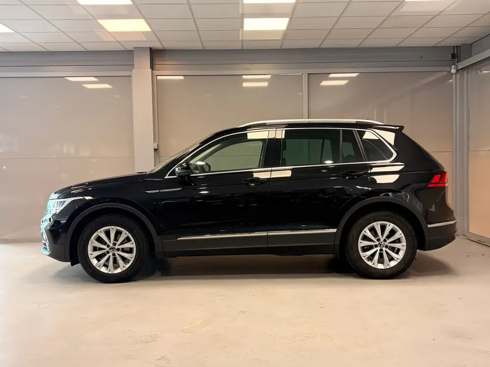 Volkswagen Tiguan 1.5 TSI Life Business | LED | ELEKTR. ACHT uit 2021, foto 3
