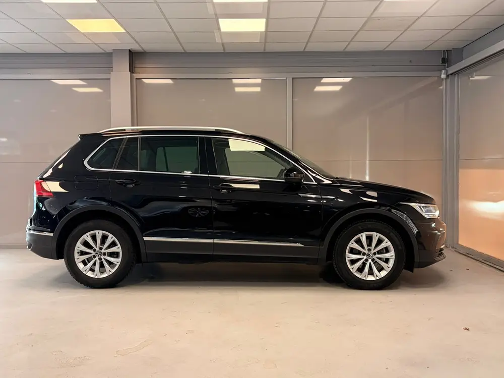 Volkswagen Tiguan 1.5 TSI Life Business | LED | ELEKTR. ACHT uit 2021, foto 4