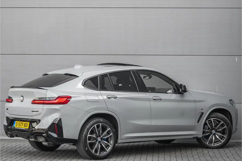 BMW X4 xDrive20i M-Sport Pano Laser Stuurverw Tre uit 2023, foto 13