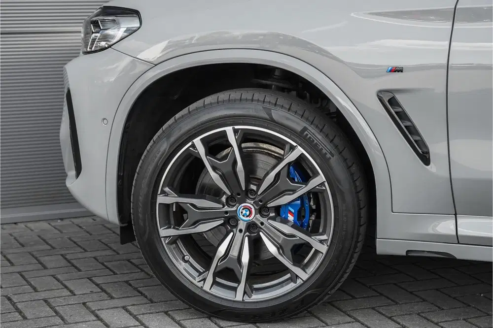 BMW X4 xDrive20i M-Sport Pano Laser Stuurverw Tre uit 2023, foto 20