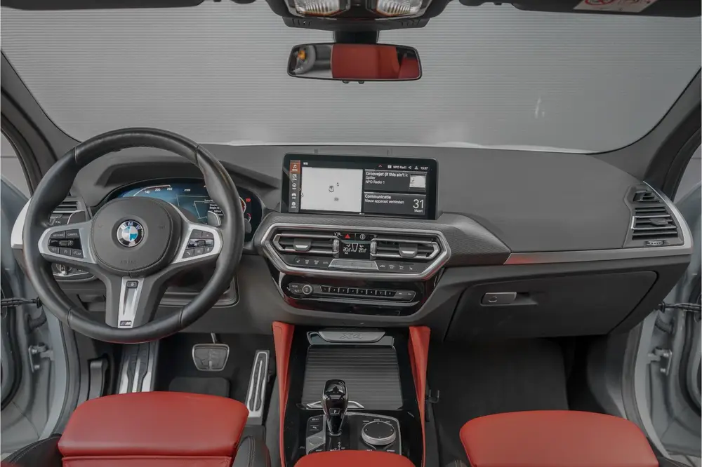 BMW X4 xDrive20i M-Sport Pano Laser Stuurverw Tre uit 2023, foto 2