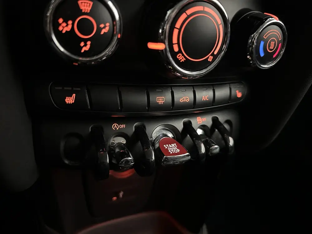 Mini One 1.5 One uit 2019, foto 18