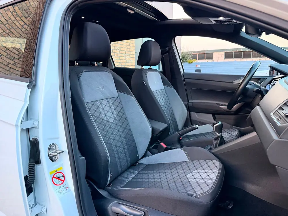 Volkswagen Polo 1.0 TSI R-Line Pano Acc IQ Light Climatr Vir uit 2024, foto 13