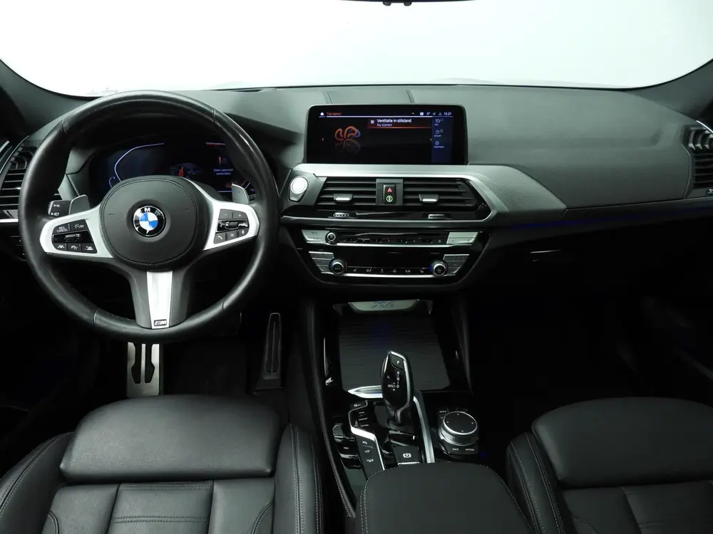 BMW X4 xDrive20i uit 2021, foto 10
