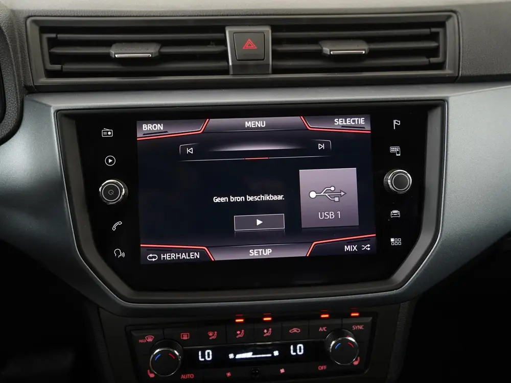 SEAT Arona 1.0 TSI Xcellence Business Intense DSG | Camera | uit 2019, foto 15
