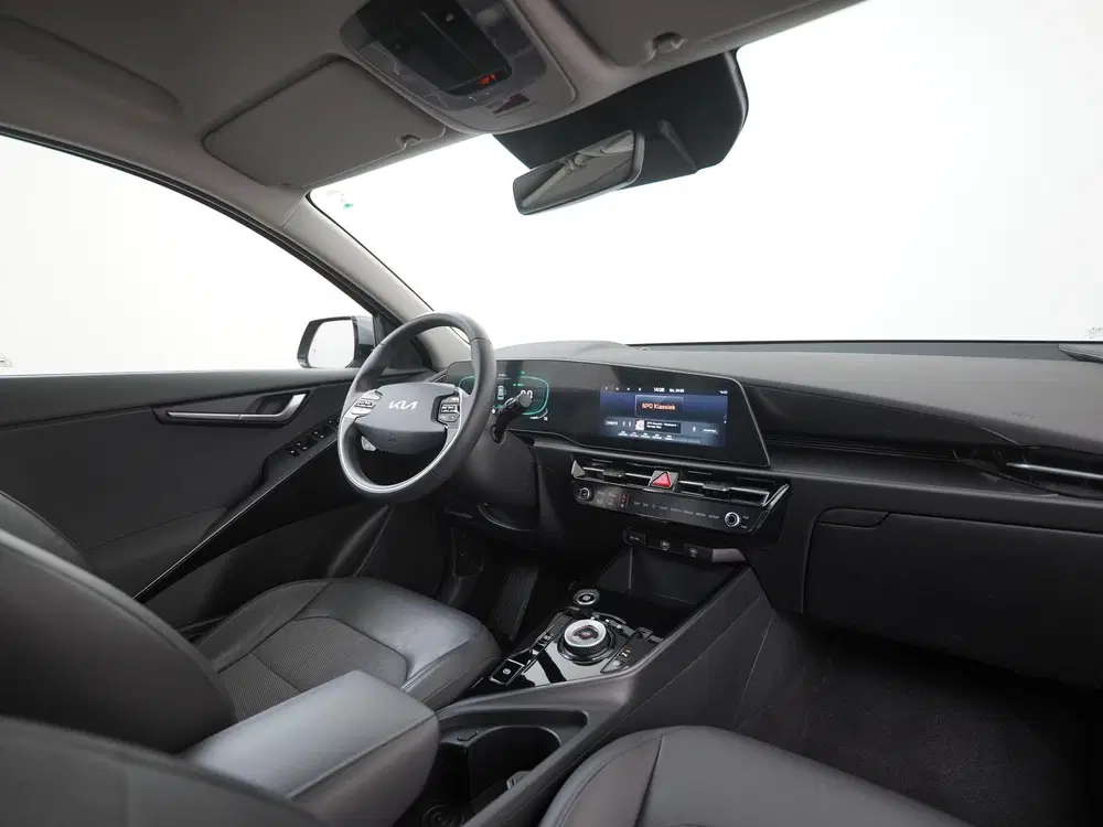 Kia Niro 1.6 GDi Hybrid DynamicLine uit 2022, foto 2