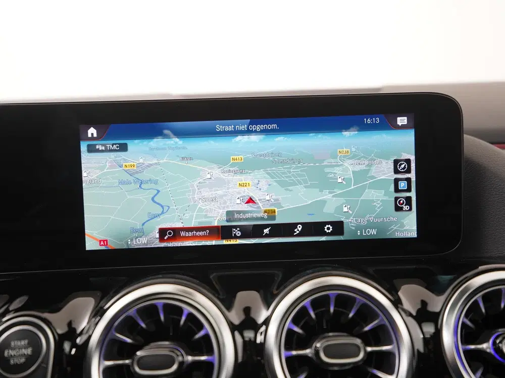 Mercedes-Benz GLA 250e Progressive Night uit 2022, foto 15