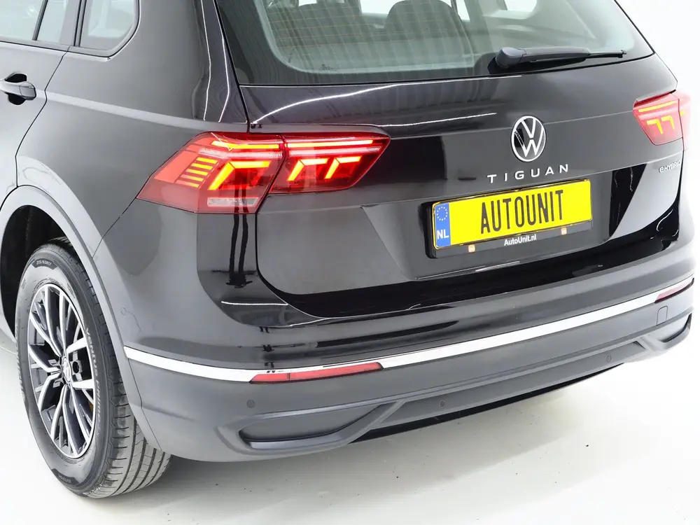 Volkswagen Tiguan 1.4 TSI eHybrid Elegance | Panoramadak | A uit 2021, foto 14