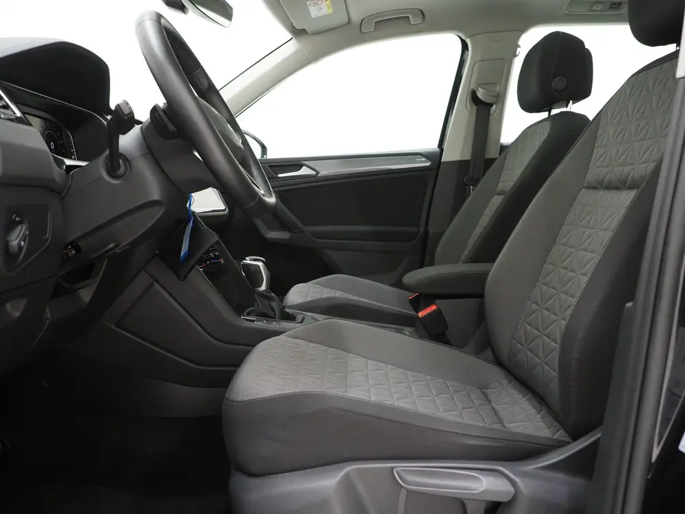 Volkswagen Tiguan 1.4 TSI eHybrid Elegance | Panoramadak | A uit 2021, foto 16