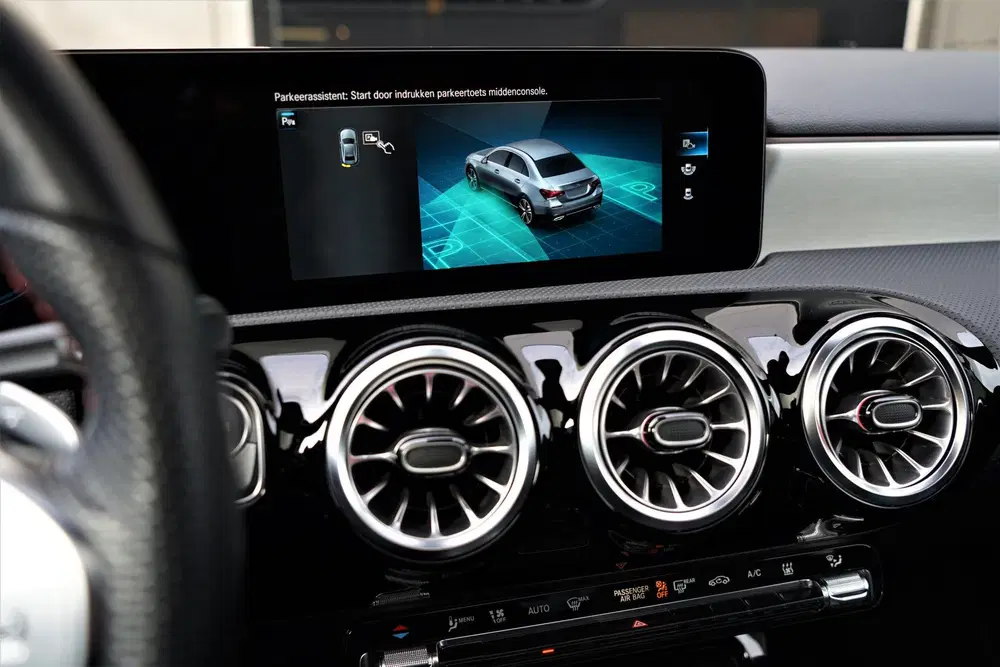 Mercedes-Benz A-Klasse 250 e AMG 218pk Pano Camera Sfeerverl uit 2022, foto 13