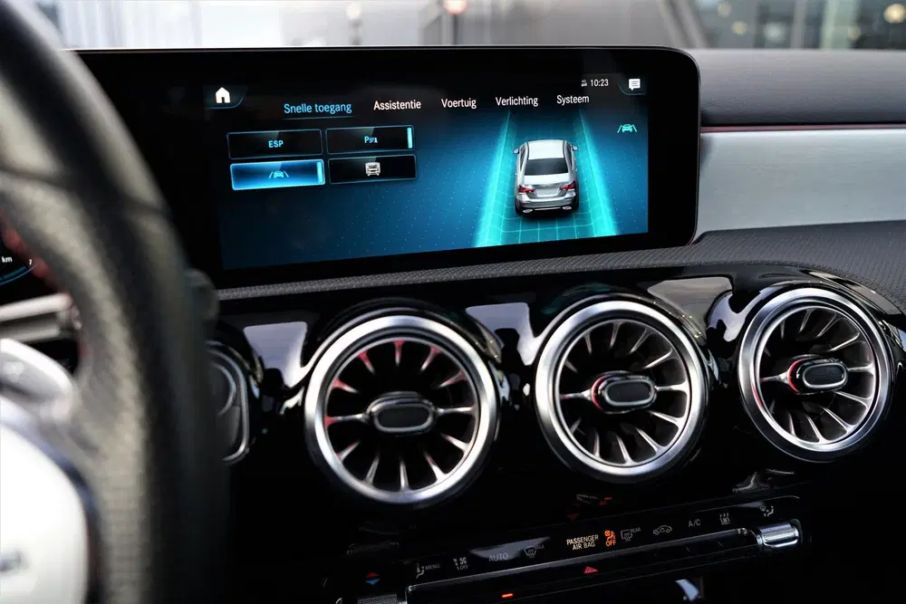 Mercedes-Benz A-Klasse 250 e AMG 218pk Pano Camera Sfeerverl uit 2022, foto 15