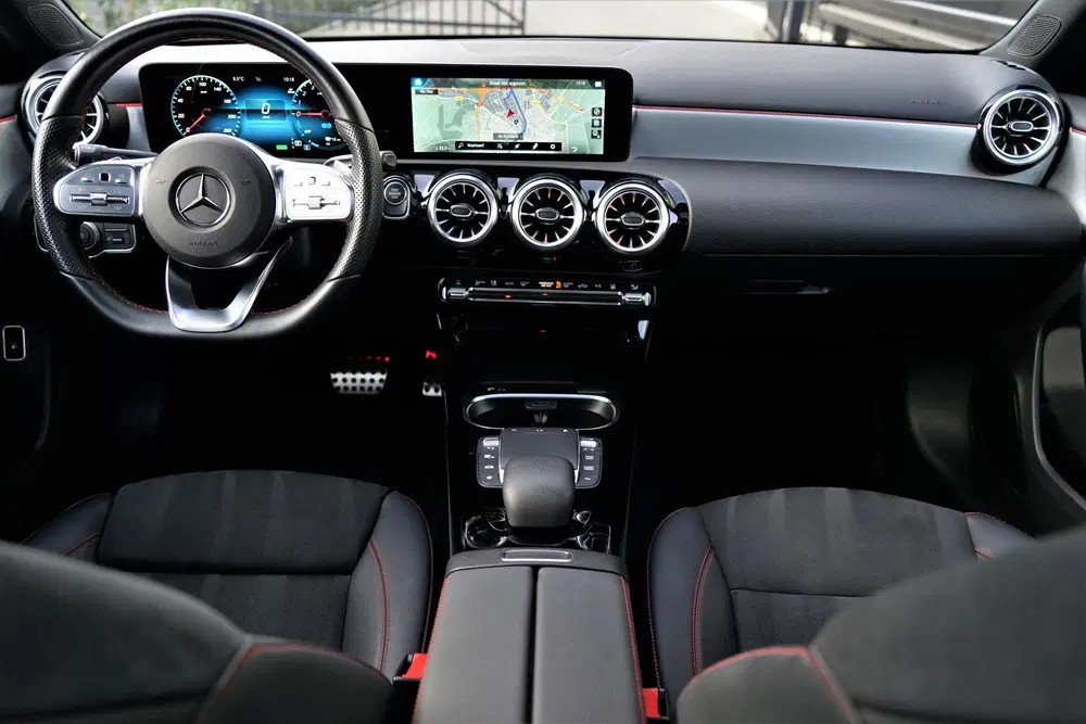 Mercedes-Benz A-Klasse 250 e AMG 218pk Pano Camera Sfeerverl uit 2022, foto 3