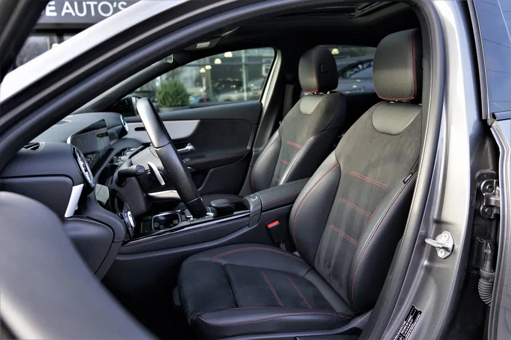 Mercedes-Benz A-Klasse 250 e AMG 218pk Pano Camera Sfeerverl uit 2022, foto 4